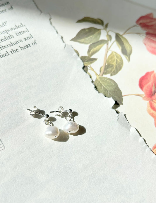 Freshwater pearl dangle stud earrings