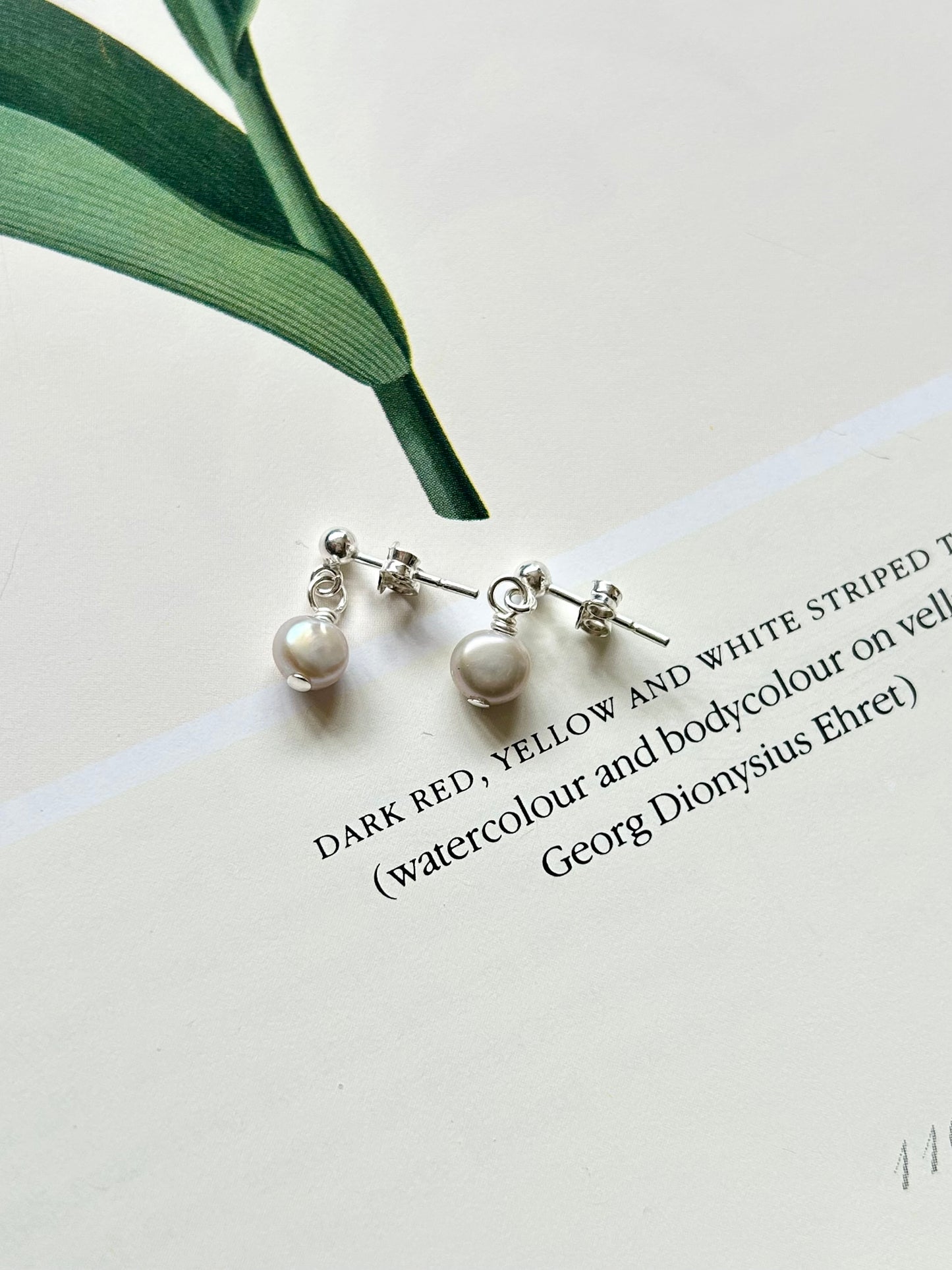 Freshwater Pearl Dangle stud Earrings – Silvery Grey Pearl