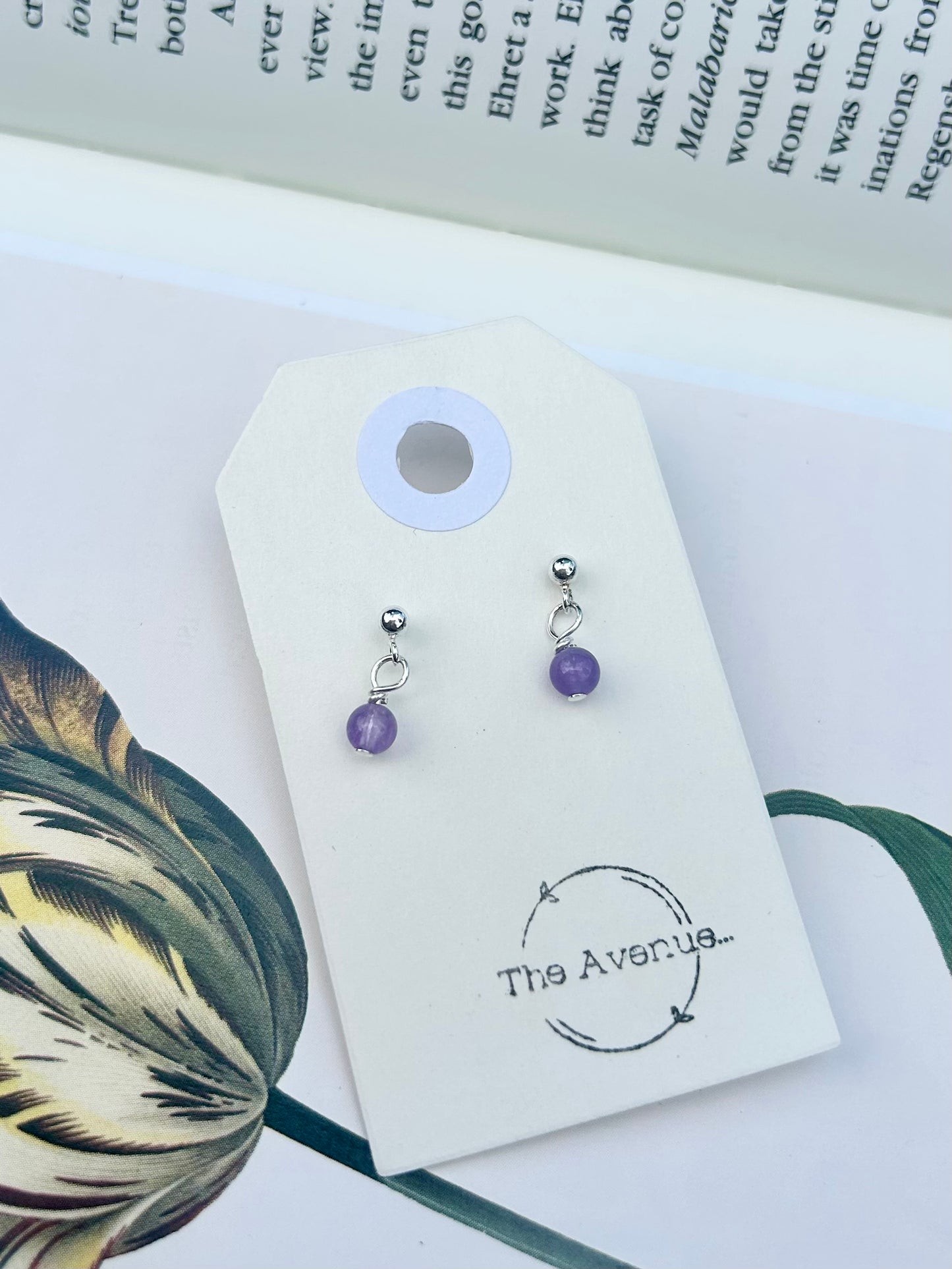 Tiny beaded stud earrings (amethyst)