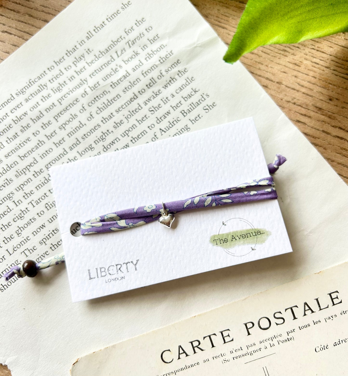 Liberty of London Capel Lilac Fabric Bracelet – Solid Heart Charm