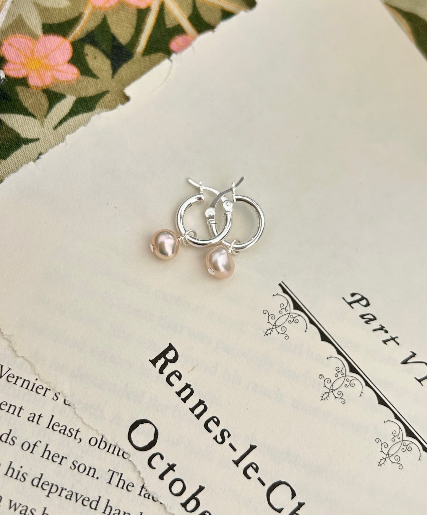 Freshwater Pearl Mini Hinge Hoop Earrings – Golden Yellow Pearl