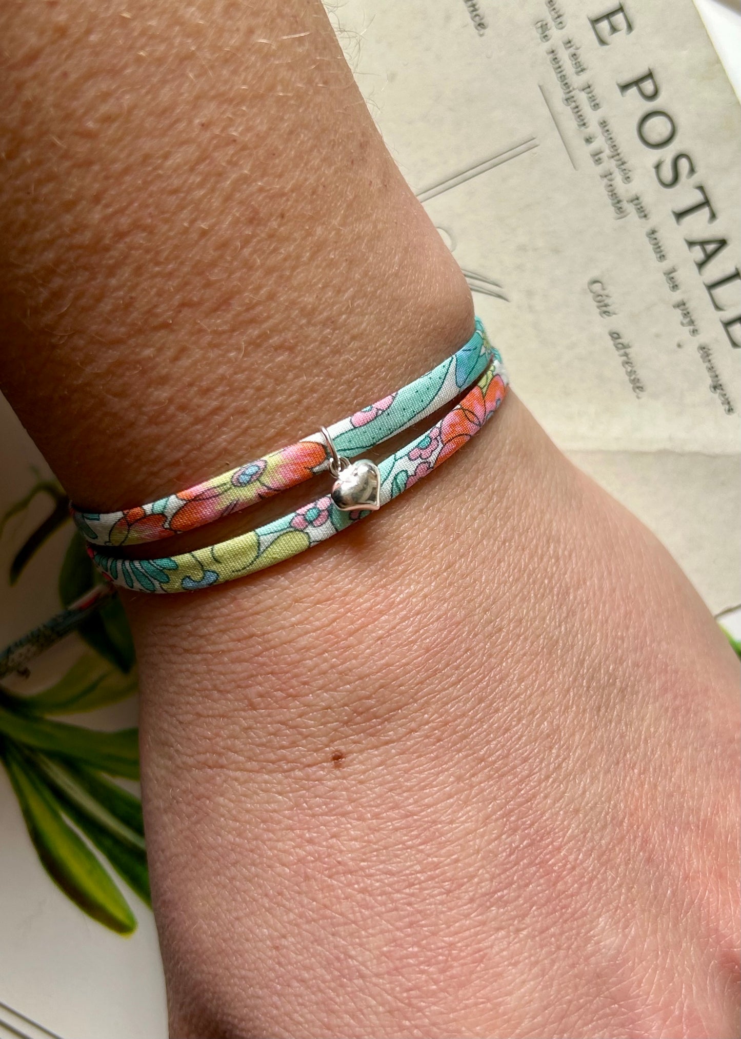 Liberty of London Margaret Annie Vahiné Fabric Bracelet – Sterling Silver solid star charm